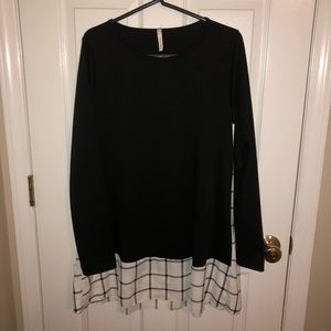 Black tunic with inset